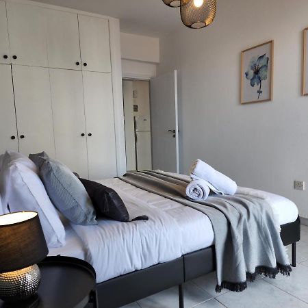 Kay'S City & Seaview One Bedroom Apartment Larnaca Zewnętrze zdjęcie